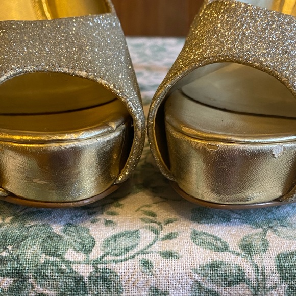 Guess Sparkly Gold Open Toe Platform High Heels - Picture 3 of 8